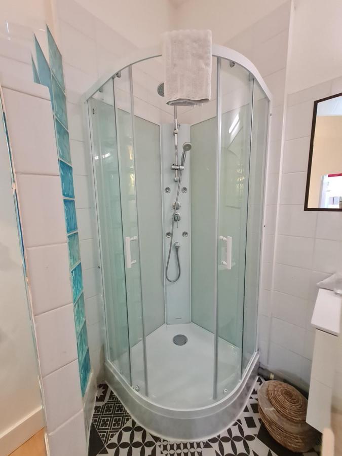 Апартаменты Jolie T2, Avec Cour Privee Фронтиньян Экстерьер фото